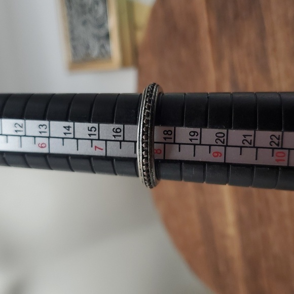 Silver mourning edwardian dotted wreath size 8 ring R323 - Picture 3 of 4